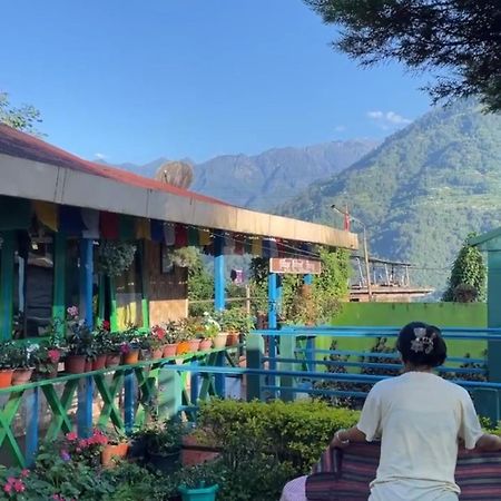 Daragaon Retreat Apartment Pelling Exterior photo