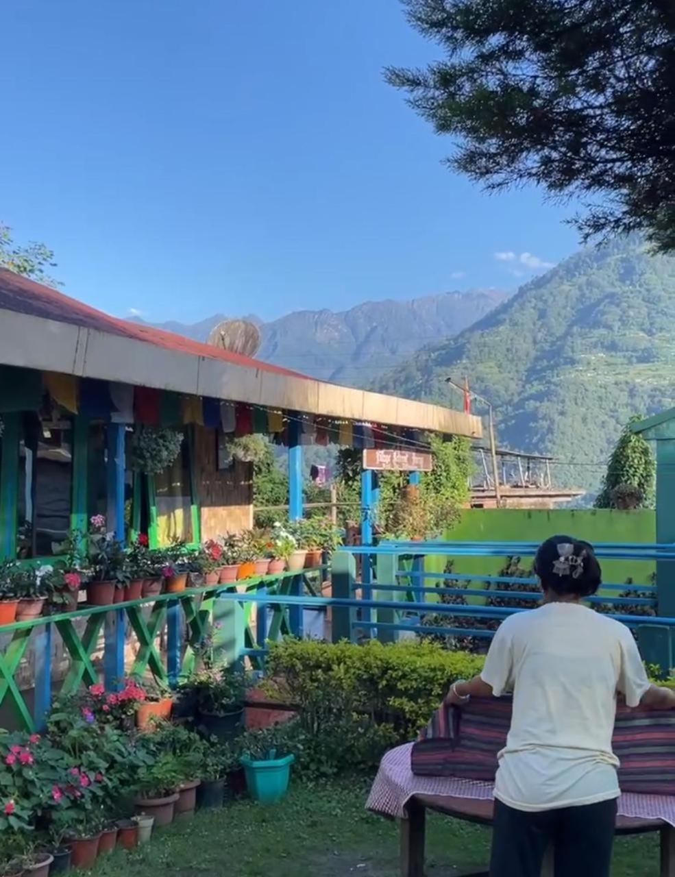 Daragaon Retreat Apartment Pelling Exterior photo