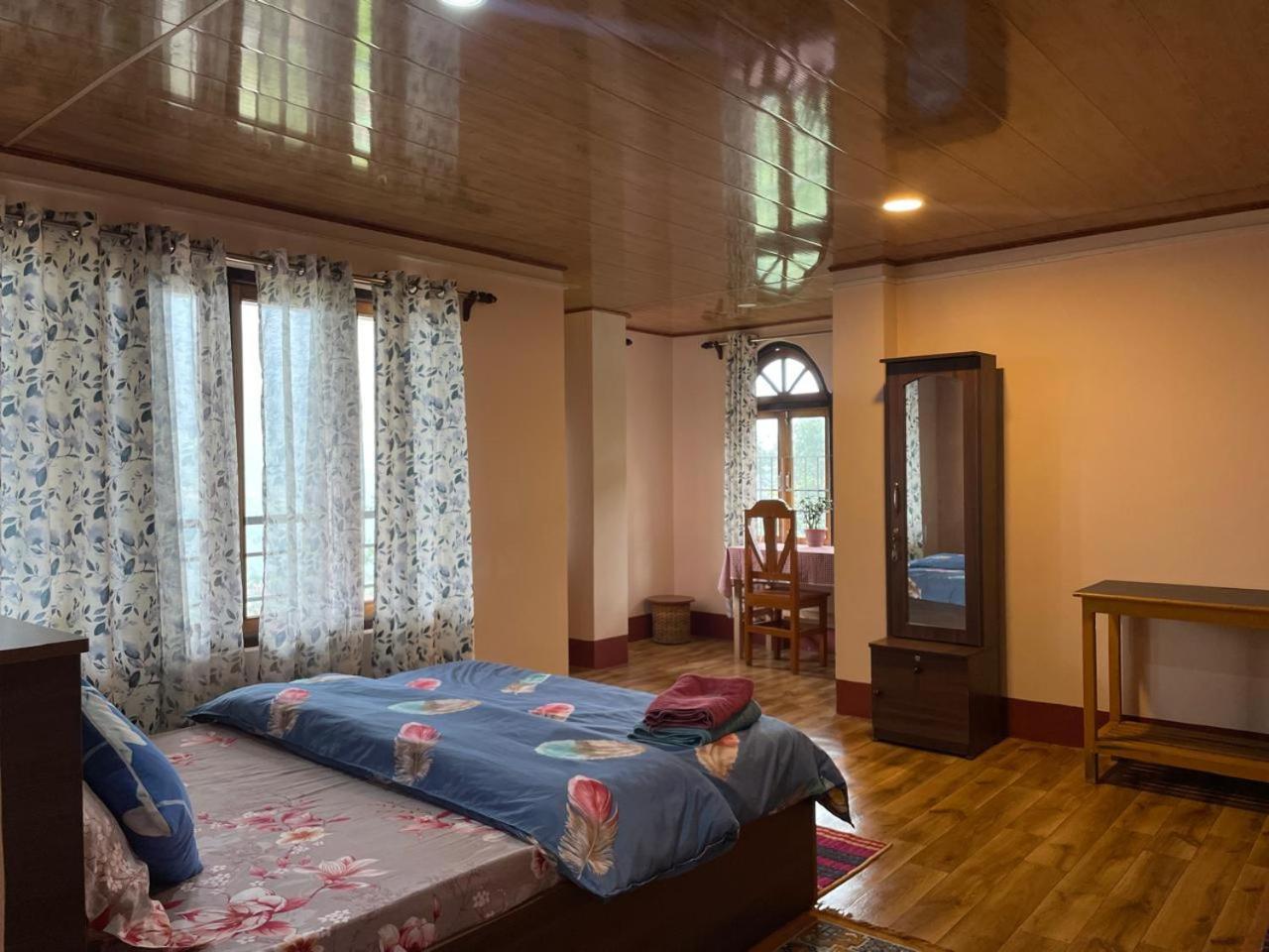 Daragaon Retreat Apartment Pelling Exterior photo